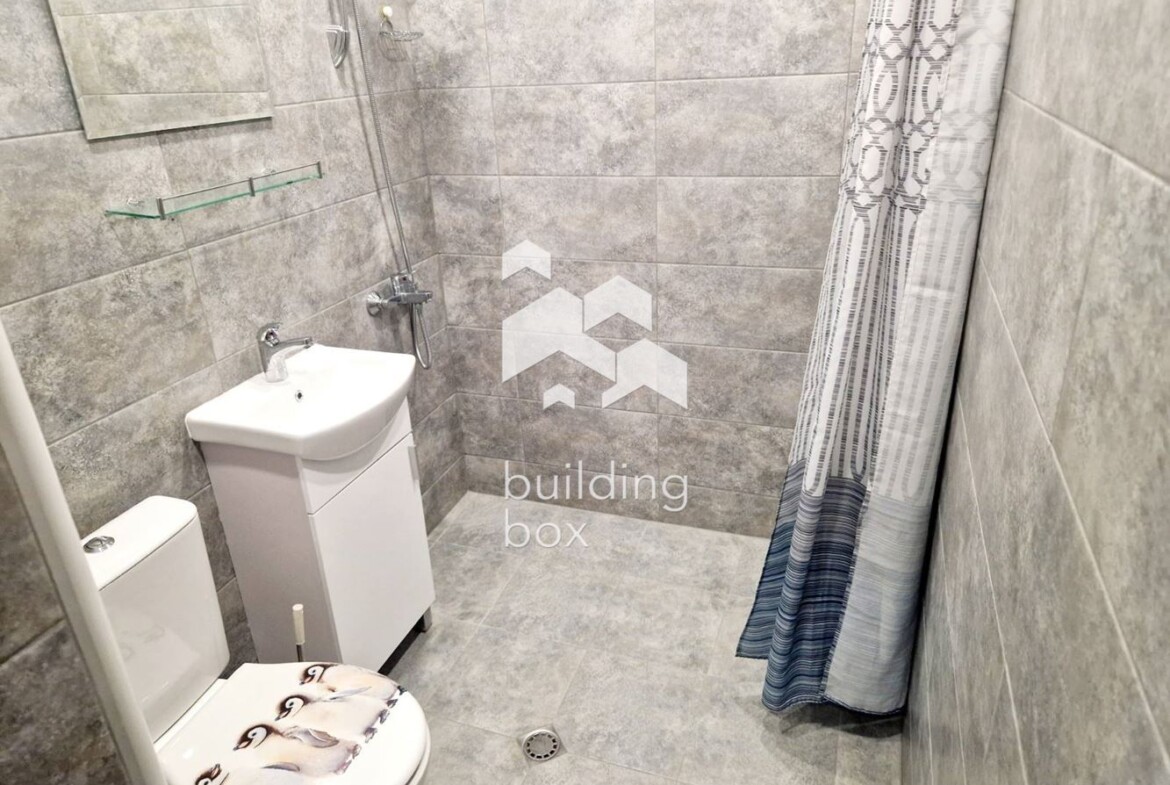 Уютен двустаен апартамент в жк. Дружба 2 - 0