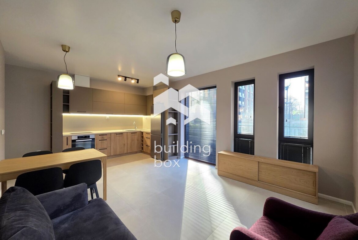 Елегантен апартамент с усещане за къща в SoHome - 0