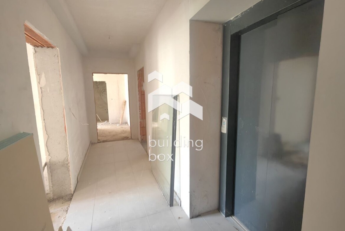 Двустаен апартамент кв. Южен - 0