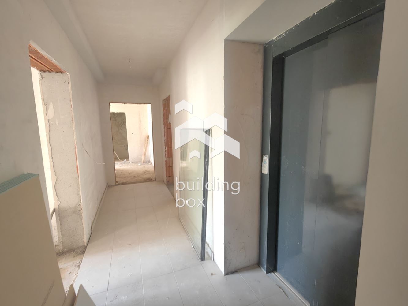 Двустаен апартамент кв. Южен - 0