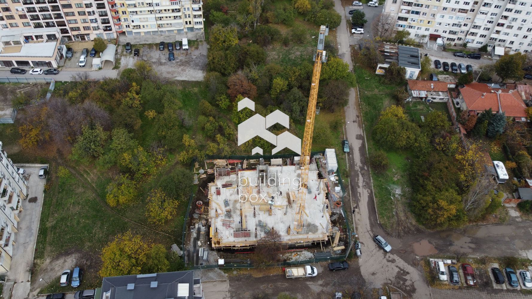 Голям четиристаен апартамент - район Слатина - 0