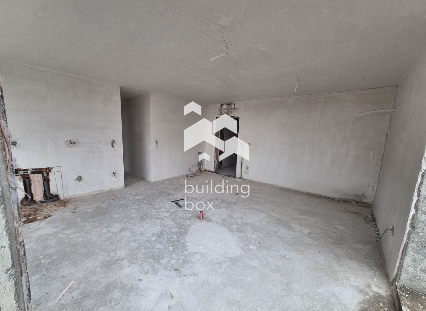 Тристаен апартамент в сграда "Casa Madrid" - район Оборище - 0