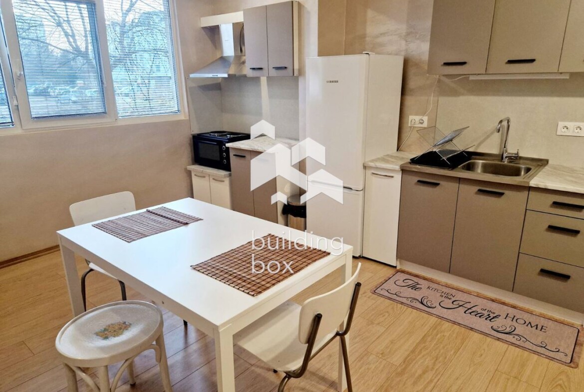 Уютен двустаен апартамент в жк. Дружба 2 - 0