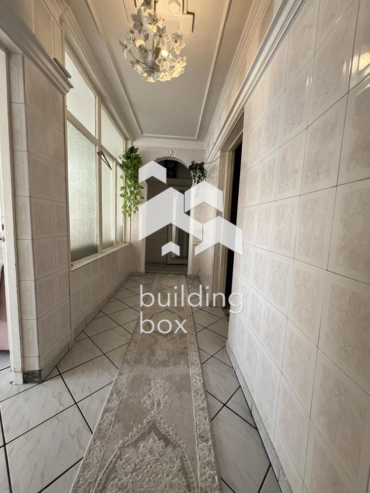 Тристаен апартамент в Изгрев - 0