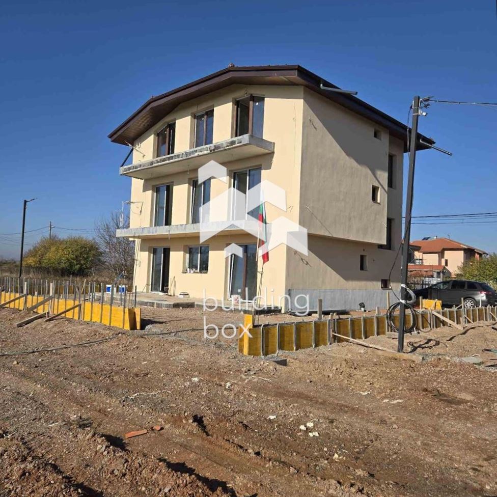 Тристаен апартамент – гр. Костинброд