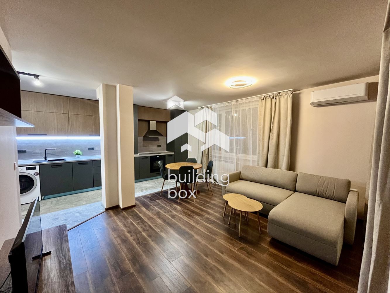 Чисто нов, отлично завършен имот в Манастирски ливади - изток - 0