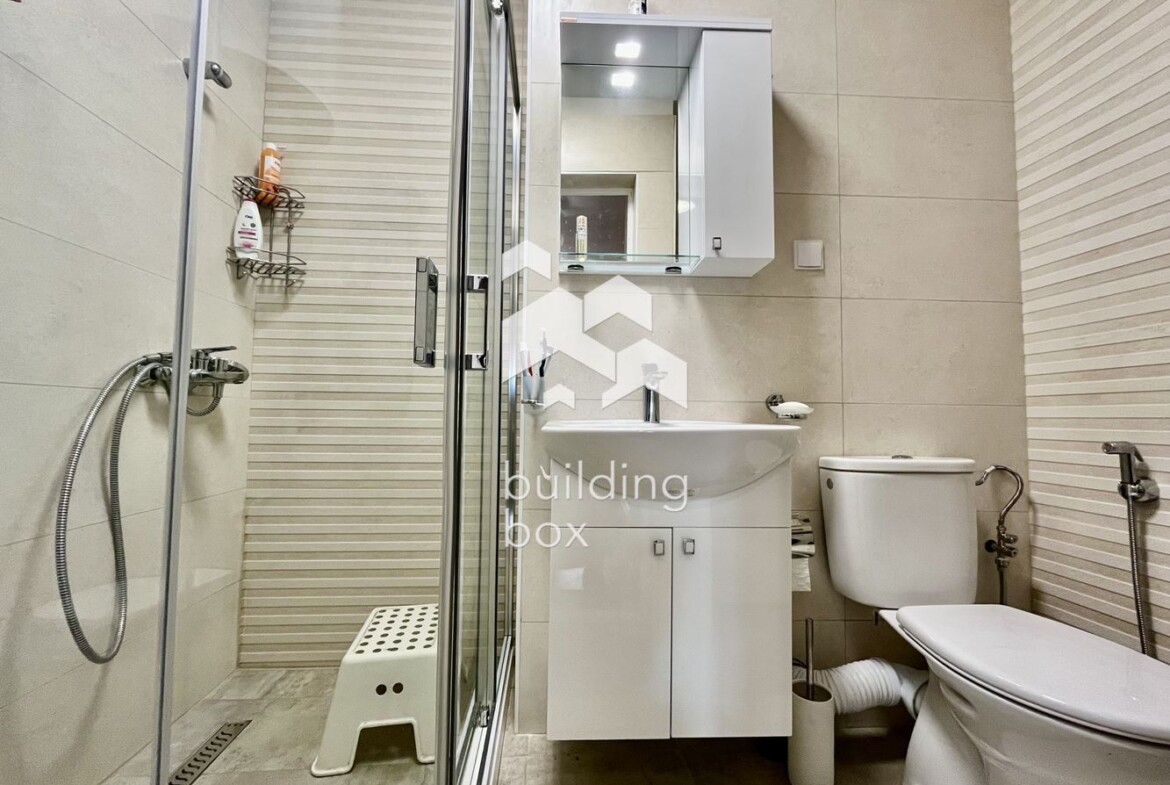 Уютен тристаен апартамент в най - предпочитаната част на Лозенец - 0