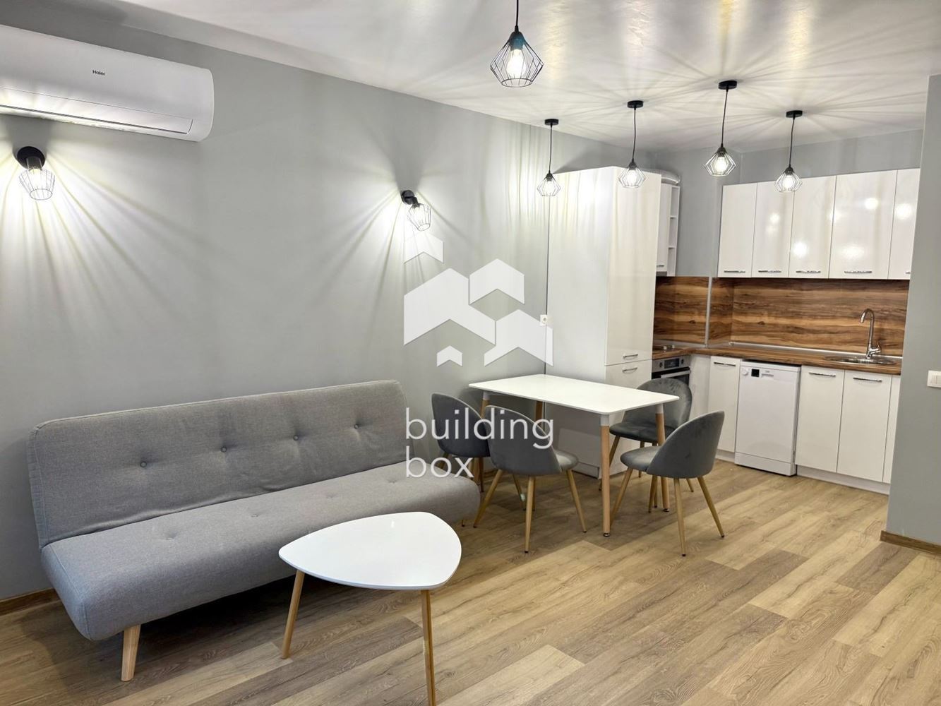 Чисто нов двустаен апартамент в Дружба 2