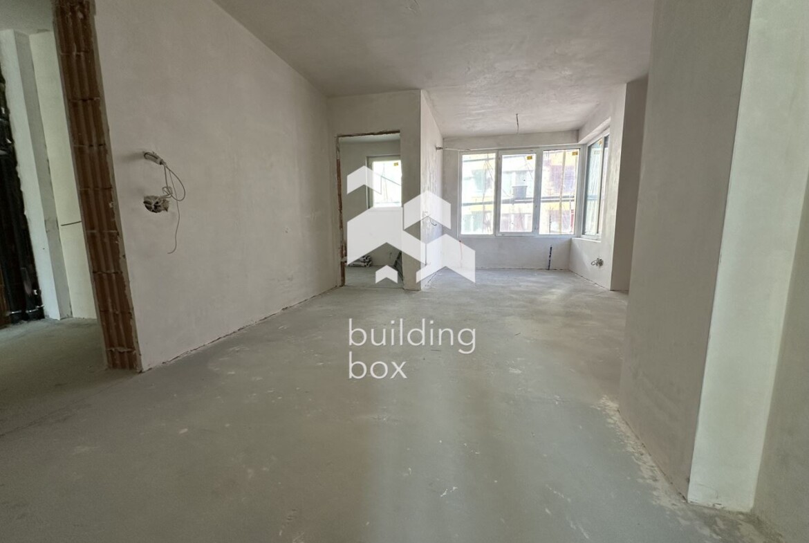 Тристаен апартамент - Център - 0