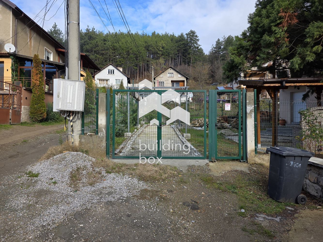 Къща - София, област, с.Искрец - 0