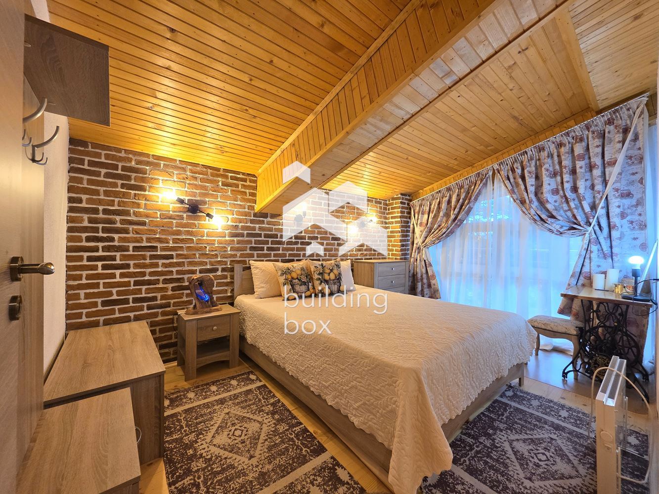 Уютна къща в с. Искрец - 0