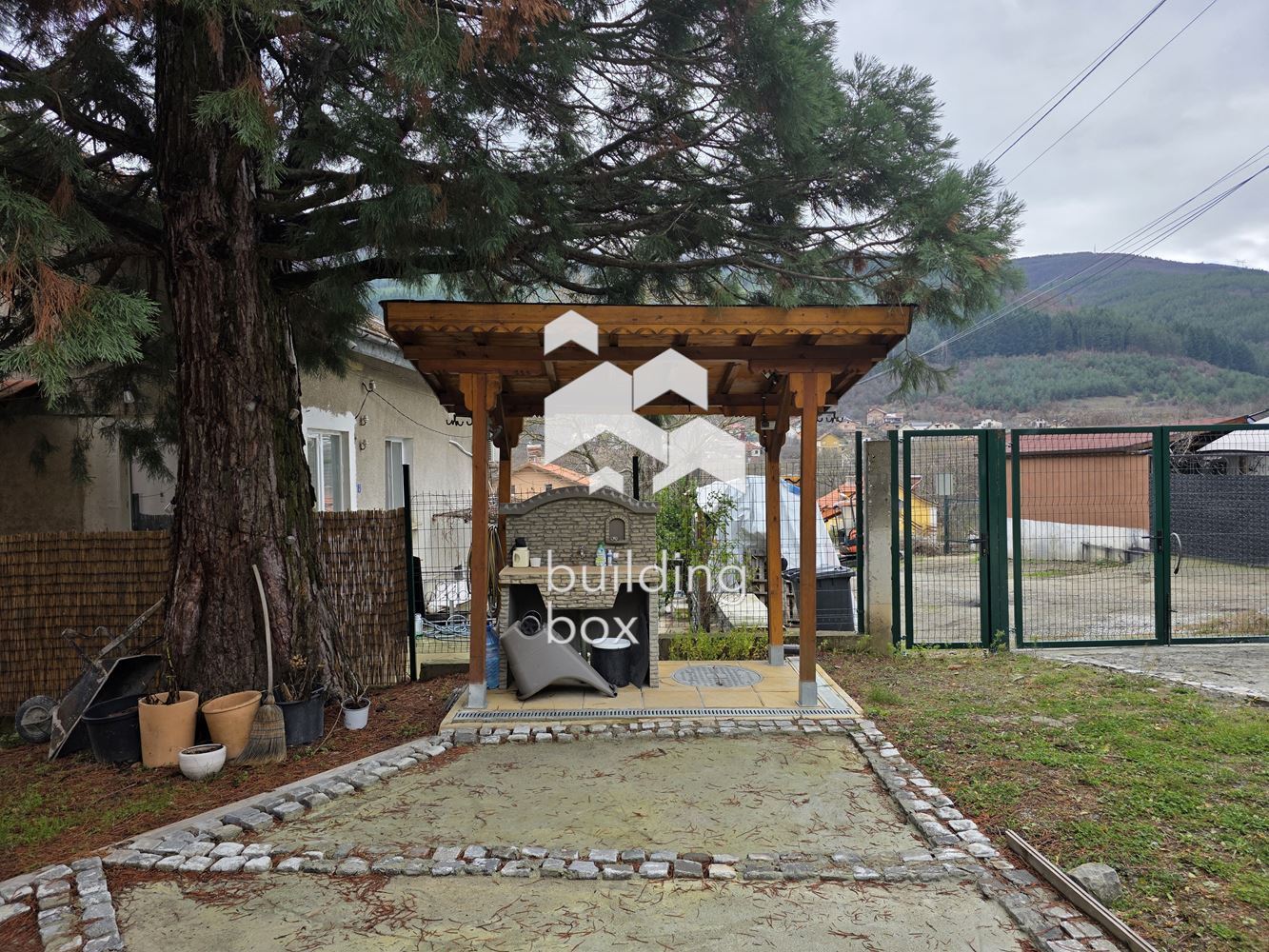 Къща - София, област, с.Искрец - 0