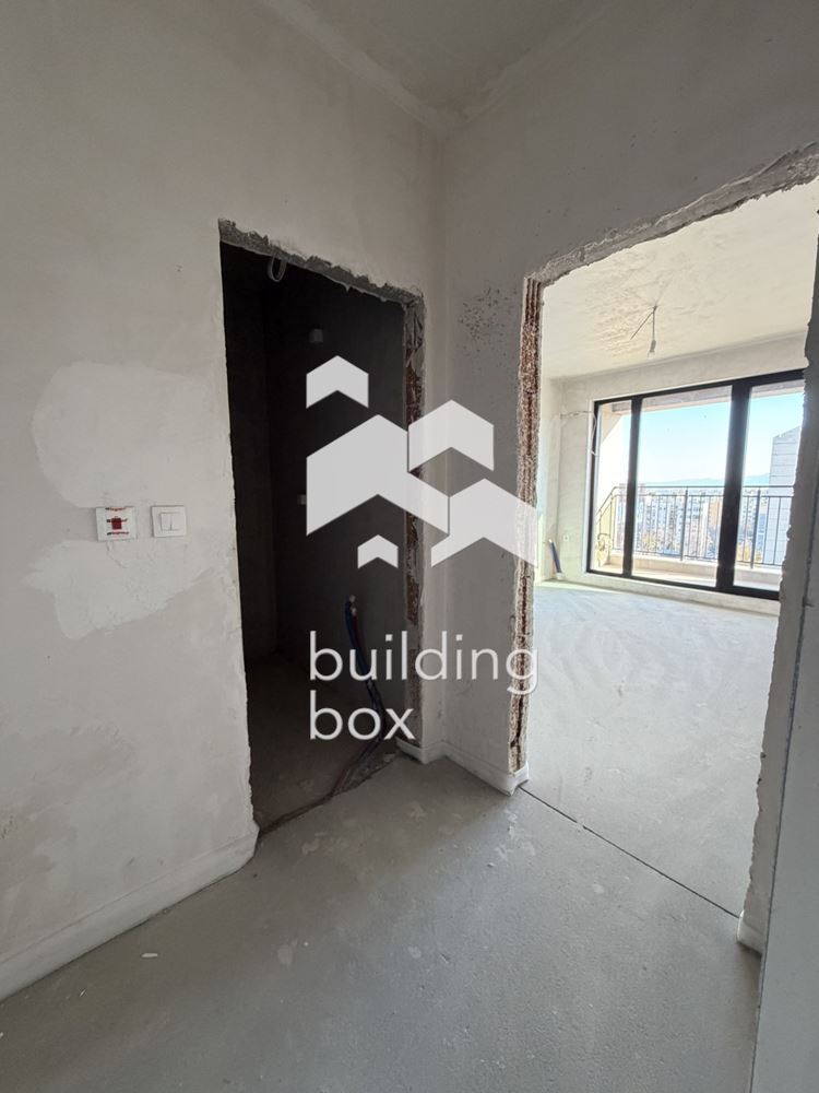 Тристаен апартамент в Residential Park Пловдив Акт 16 - 0