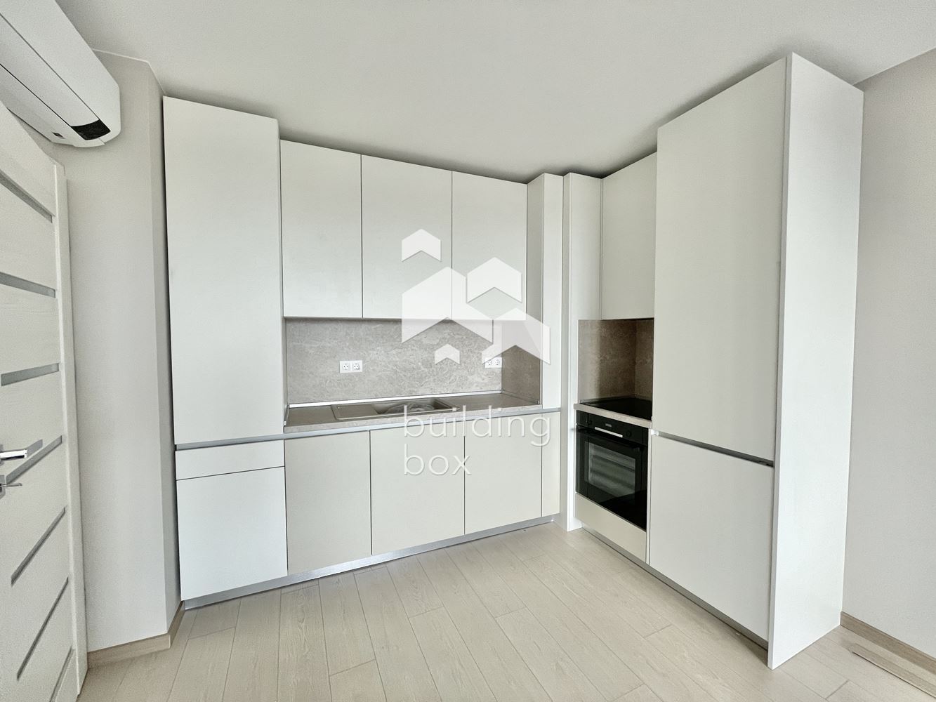 Напълно нов ДВУСТАЕН АПАРТАМЕНТ в модерна нова сграда с Акт 16.