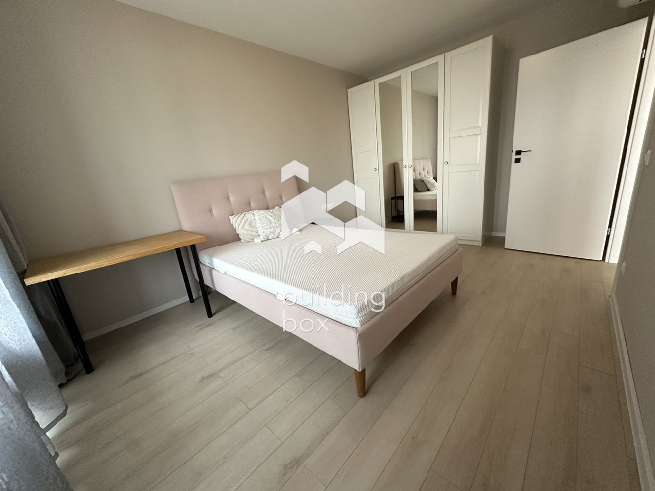 Двустаен апартамент в сграда Авигея, Дружба - 0