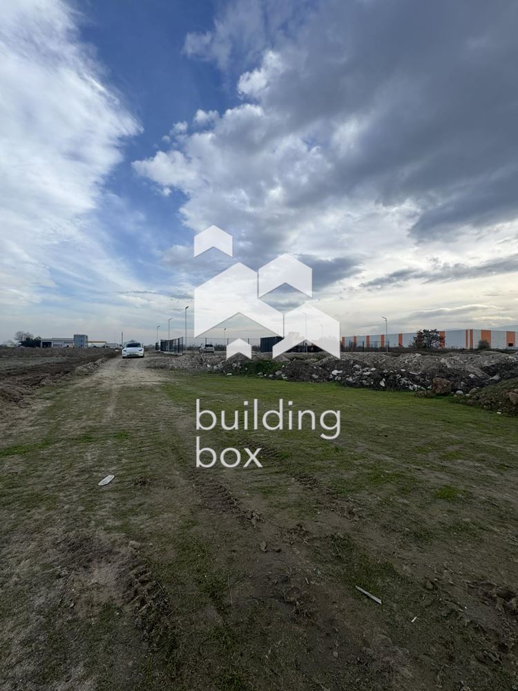 Парцел за промишлено строителство – район “Западен”