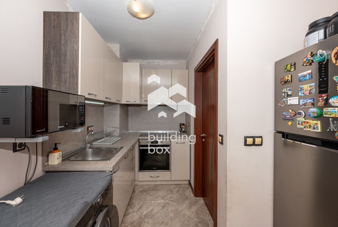 Тристаен обзаведен апартамент с акт 16 - 0