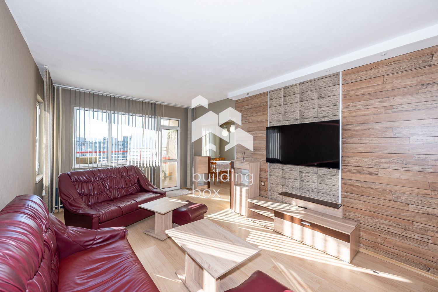 Обзаведен тристаен апартамент - кв. "Тракия" - 0