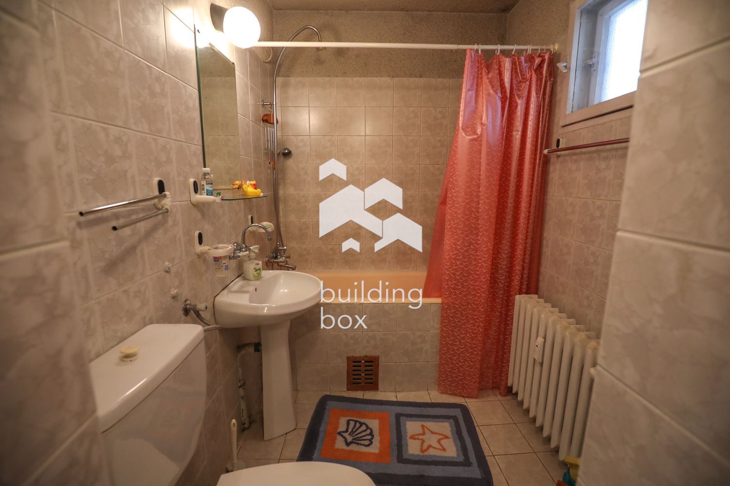 Тристаен апартамент в ж.к. Изток - 0