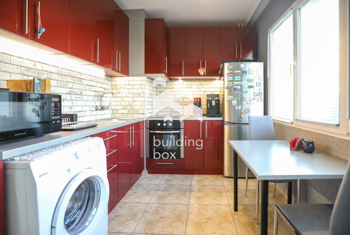 Двустаен апартамент в Младост 4 - 0