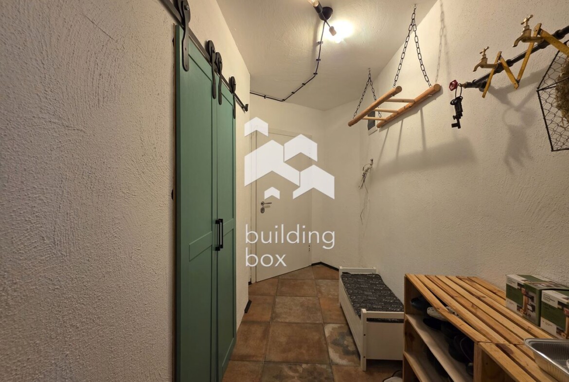 Къща - София, област, с.Искрец - 0