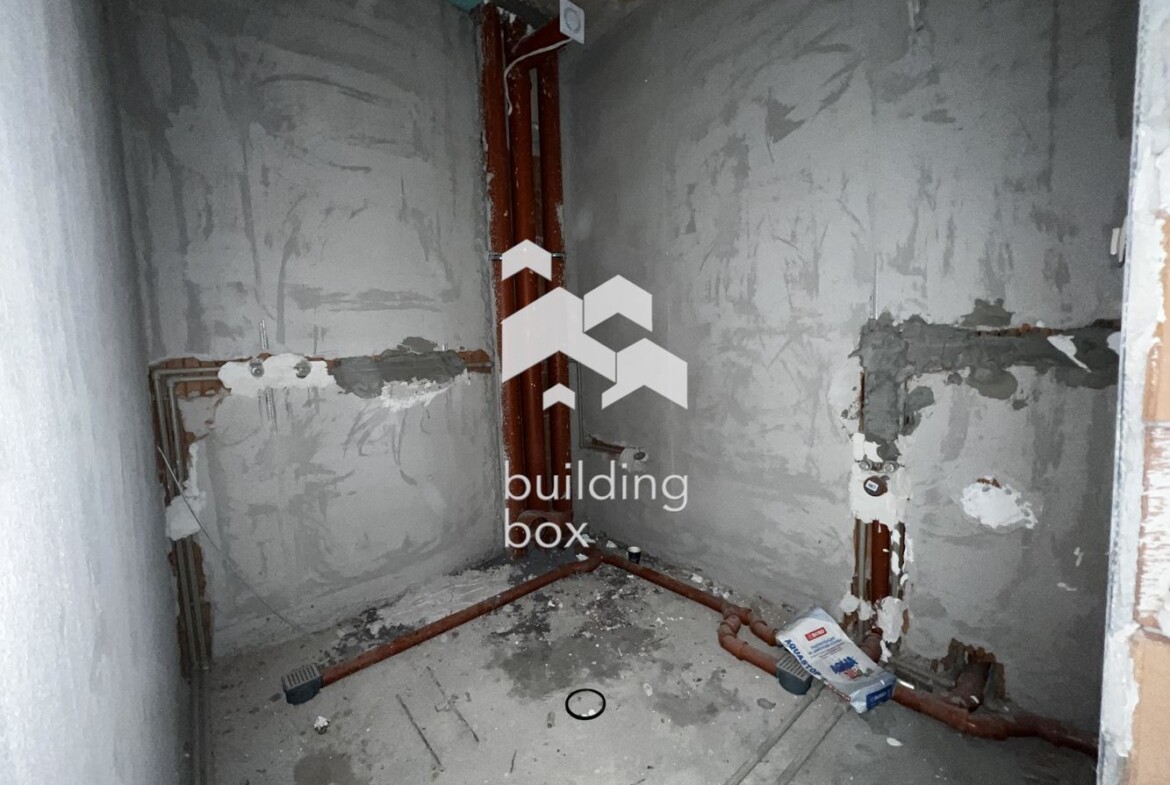 Тристаен апартамент - кв. Оборище - 0