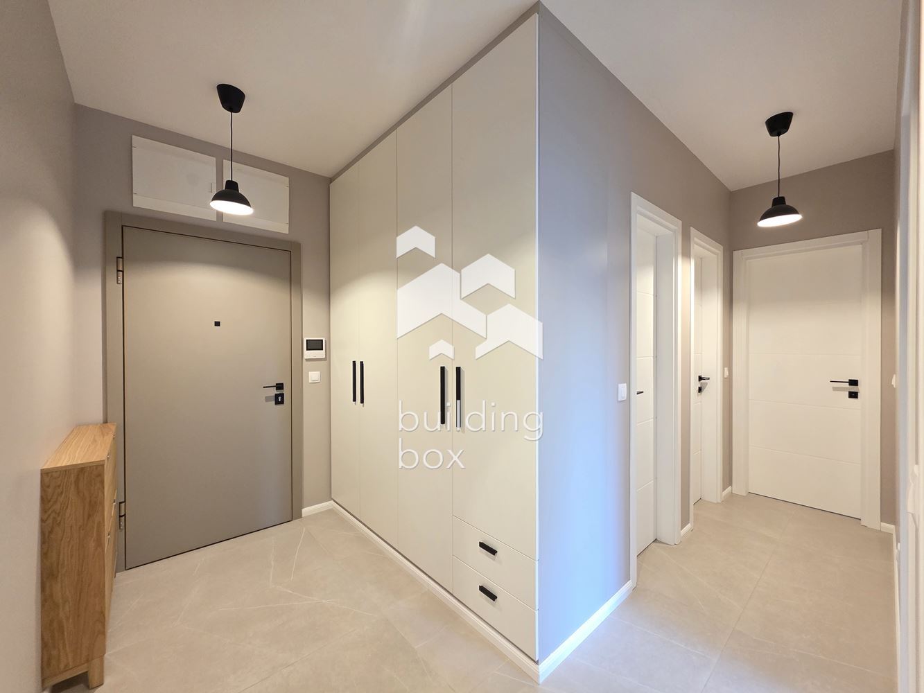 Елегантен апартамент с усещане за къща в SoHome - 0