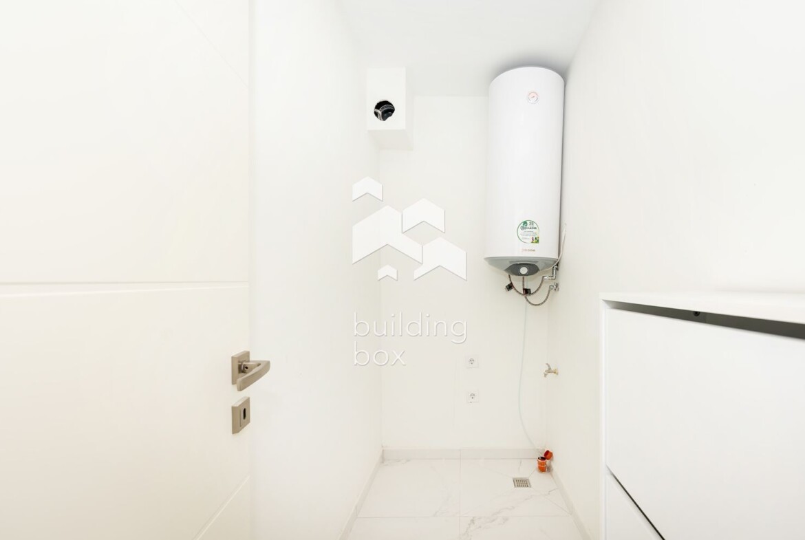 Двустаен апартамент в Азалия Парк. - 0