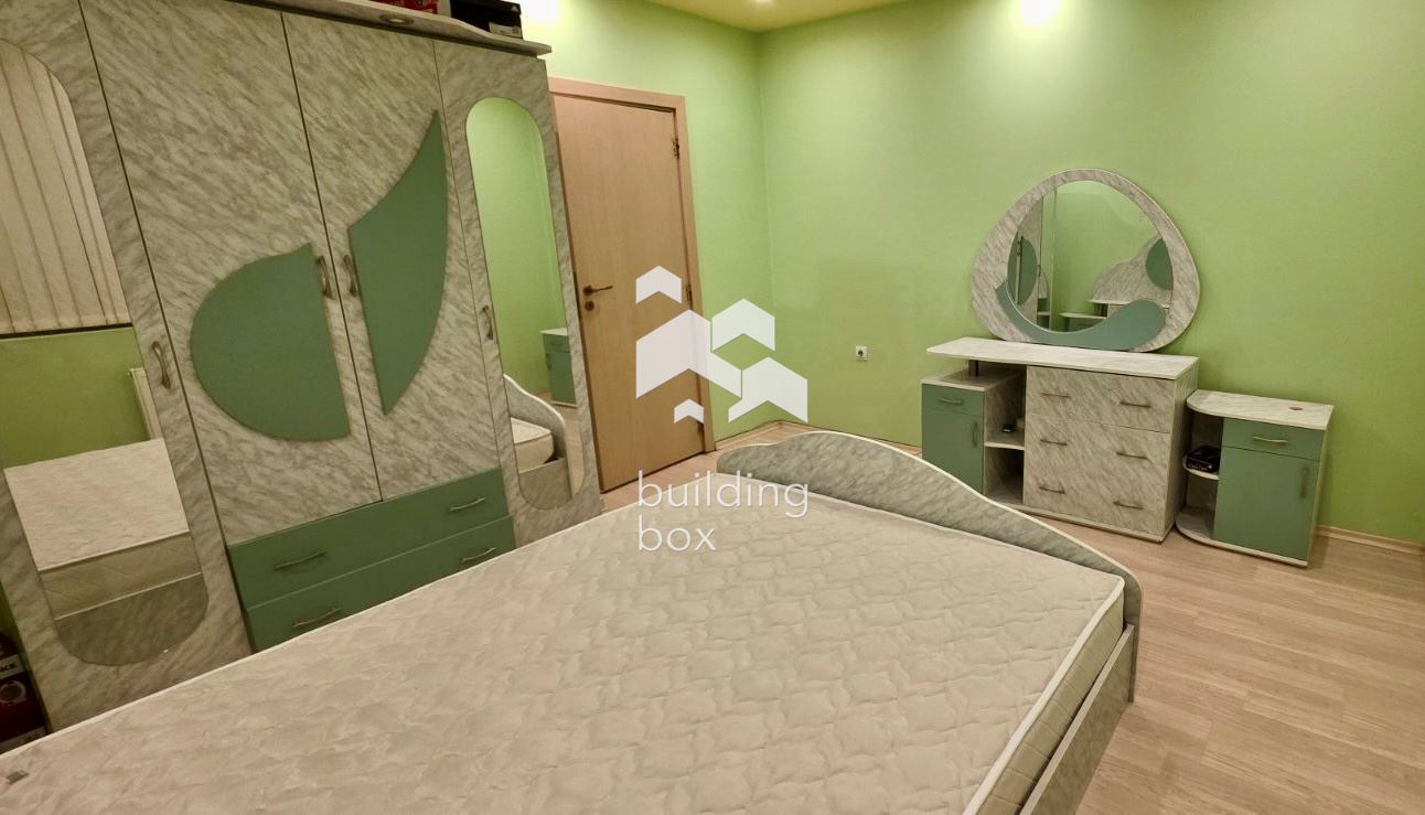 Тристаен апартамент под наем в Дружба 2 - 0