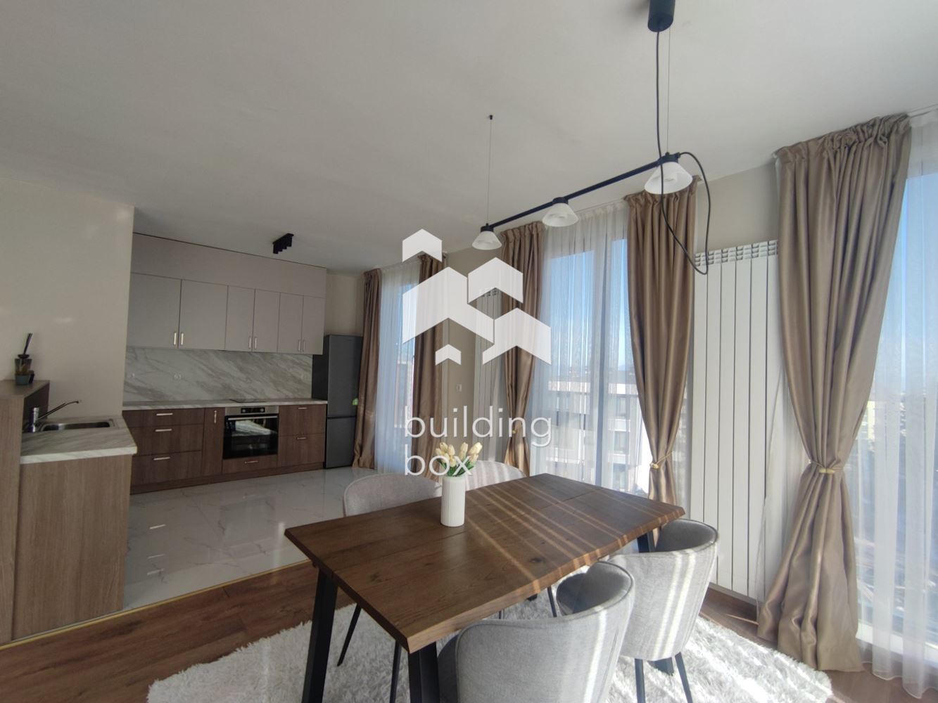 Изключително просторен и модерен тристаен апартамент в кв. Драгалевци