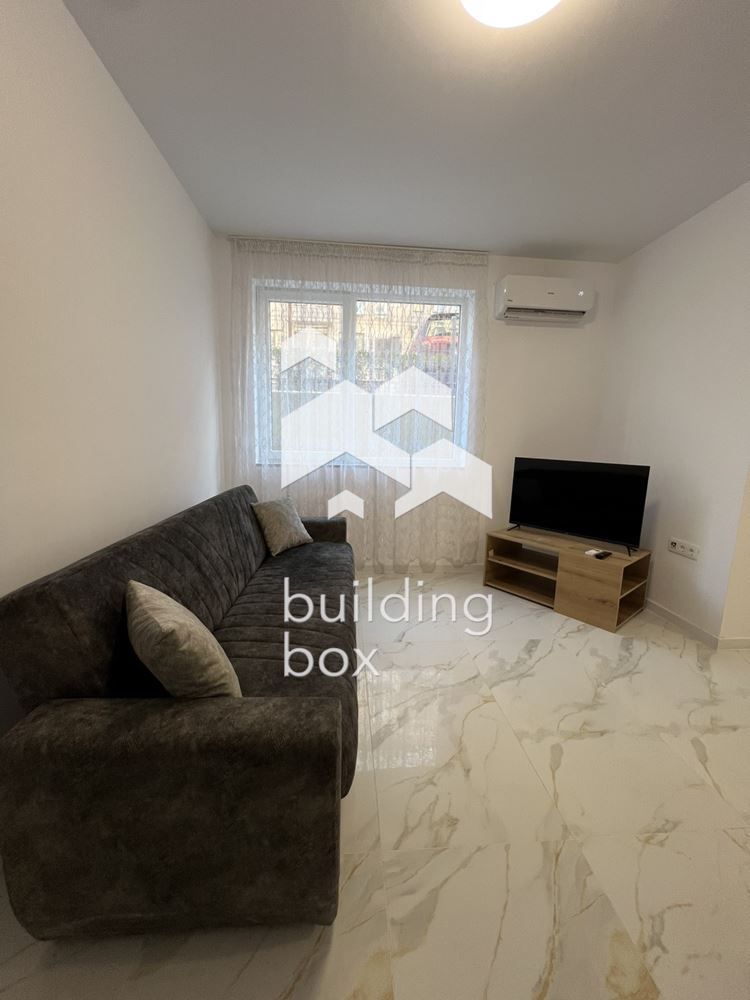 Двустаен апартамент под наем - 0