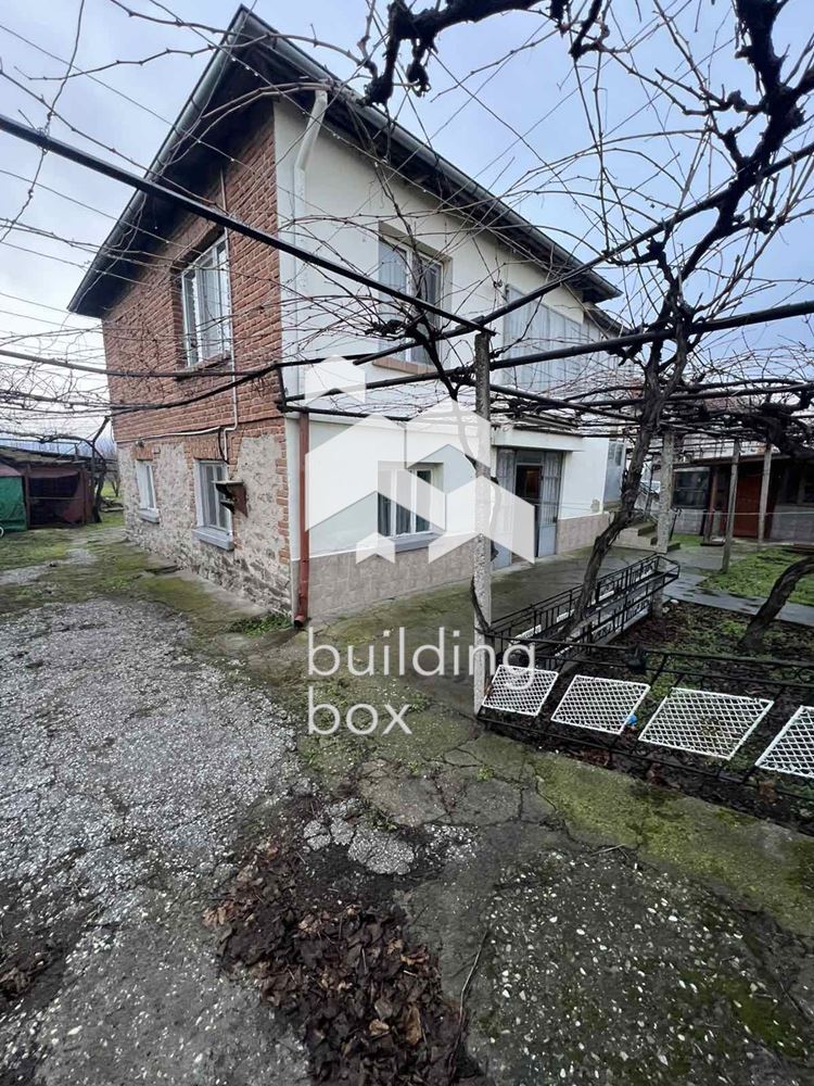 Къща в село Караджово