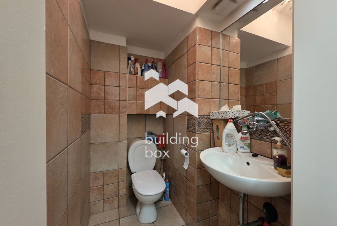 Магазин в идеален Център - 0