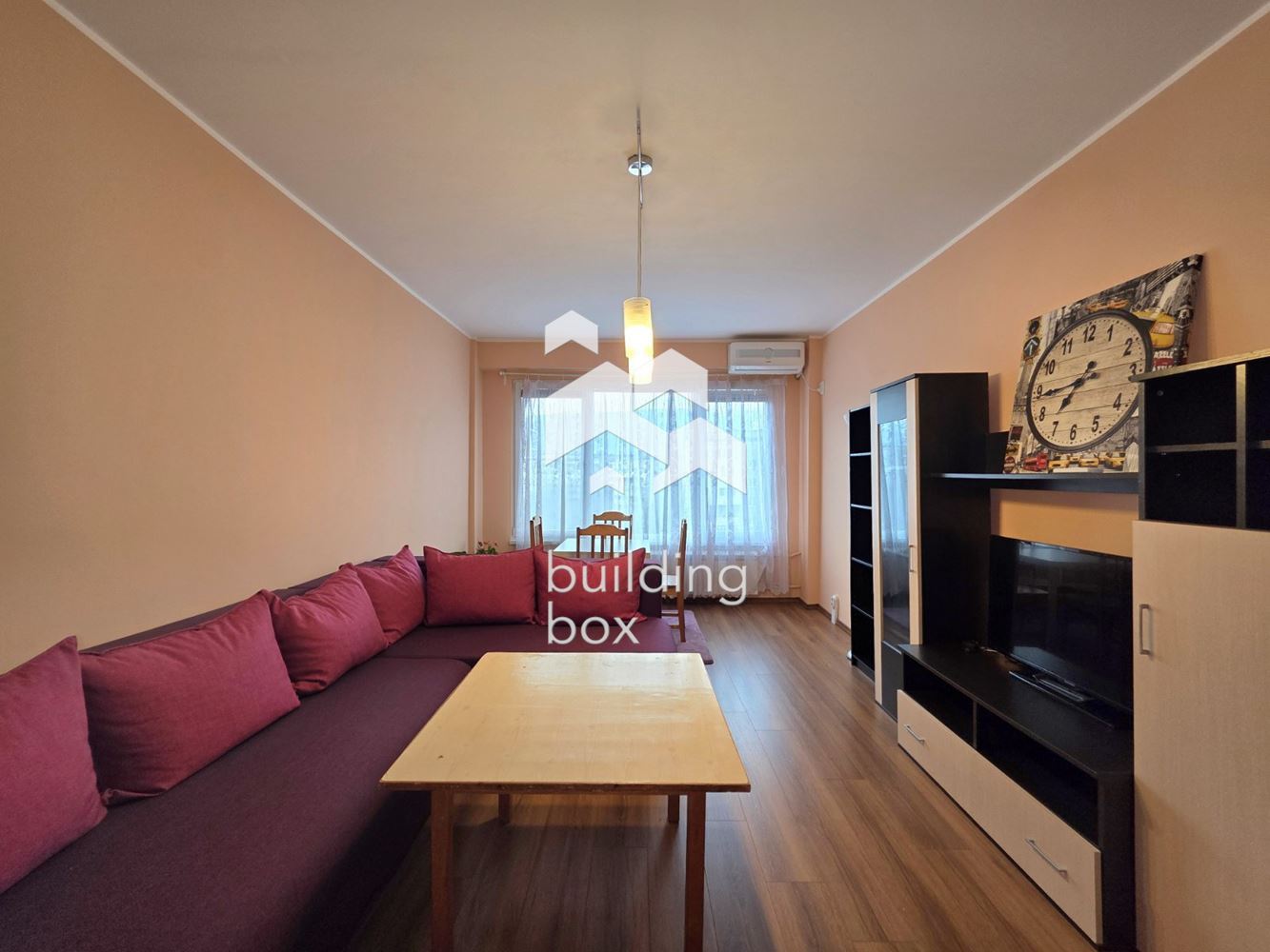 Просторен двустаен апартамент в Младост 1