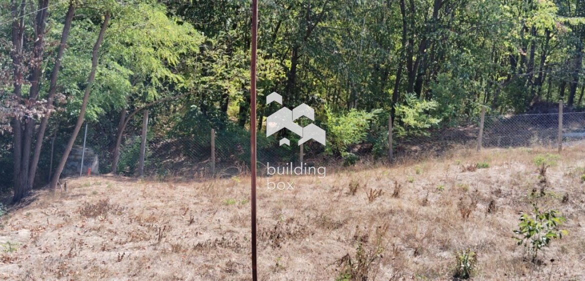 Продавам парцел в кв. Аспарухово, обл. Варна - 0