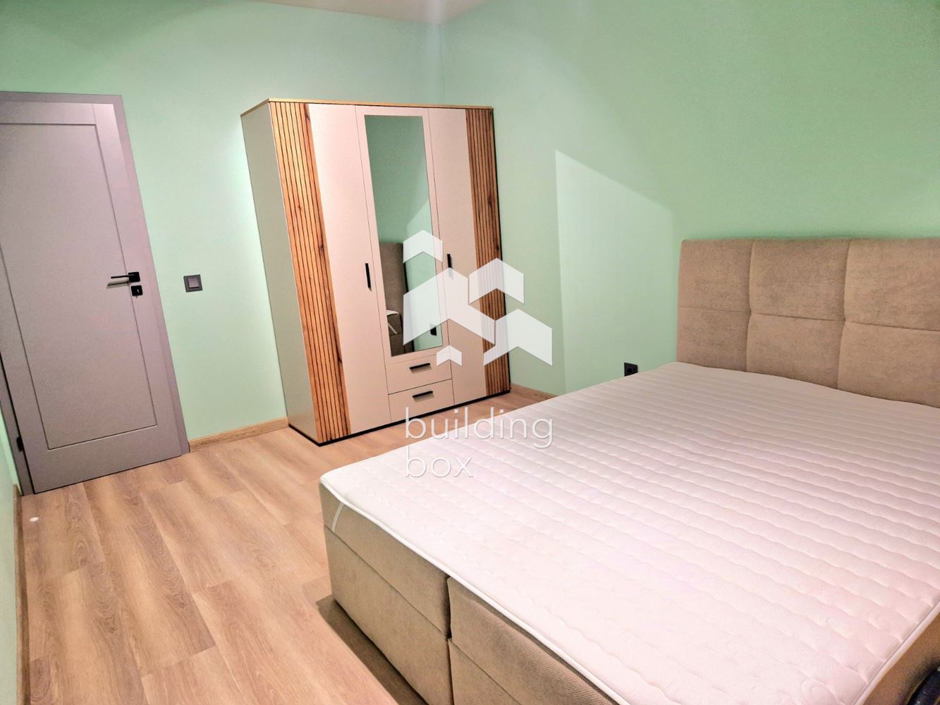 Чисто нов двустаен апартамент в ж.к. Дружба 2 - 0