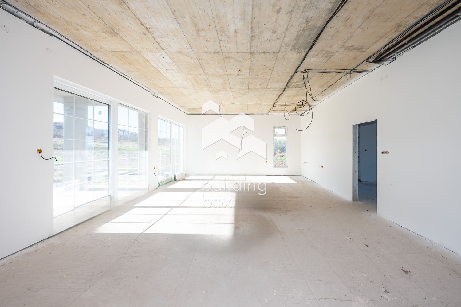 Едноетажна къща със страхотна панорама в Марково - 0