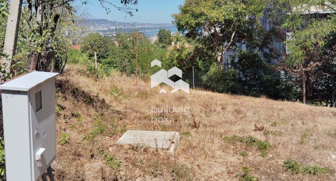 Продавам парцел в кв. Аспарухово, обл. Варна - 0