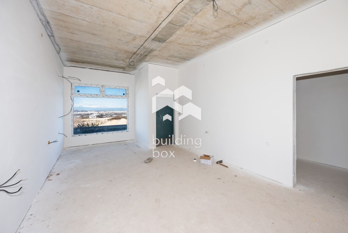 Едноетажна къща със страхотна панорама в Марково - 0