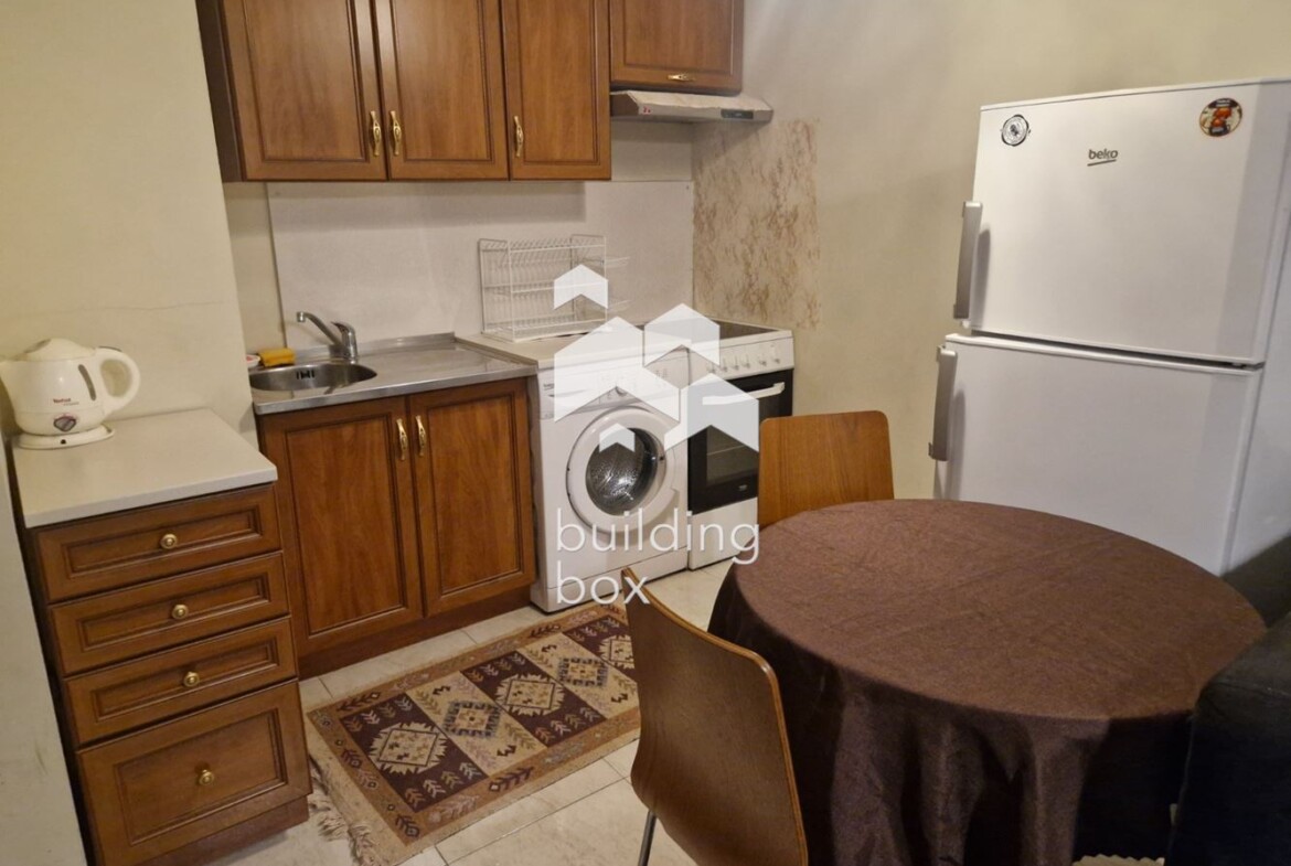 Двустаен апартамент в Гео Милев - 0