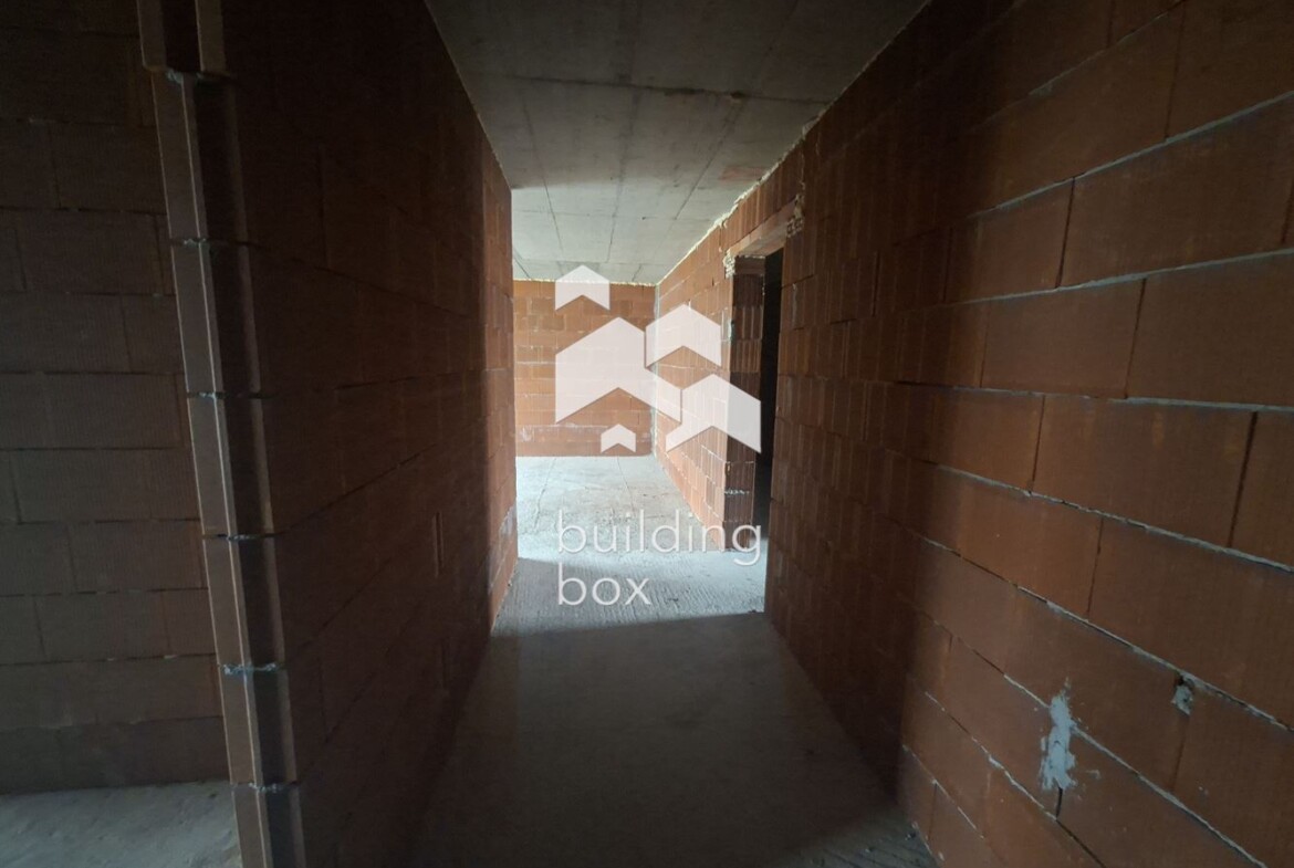 Продава тристаен апартамент в Бояна - 0