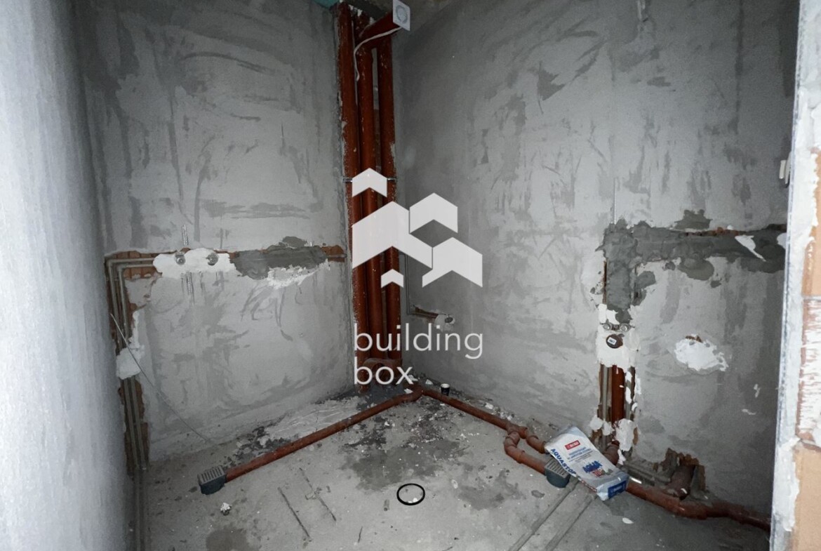 Тристаен апартамент - кв. Оборище - 0