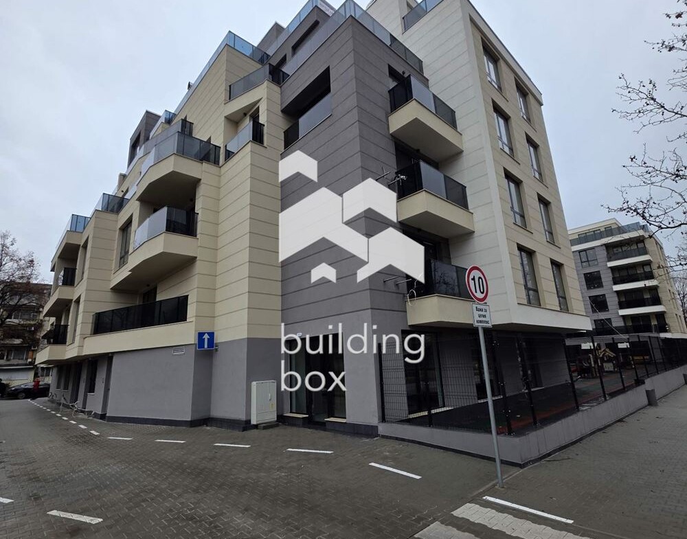 Двустаен апартамент с АКТ16 в комплекс "Нептун Парк" - 0