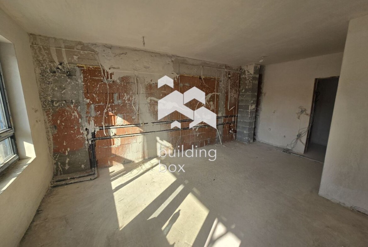 Тристаен апартамент пред АКТ 15 - кв. Витоша - 0