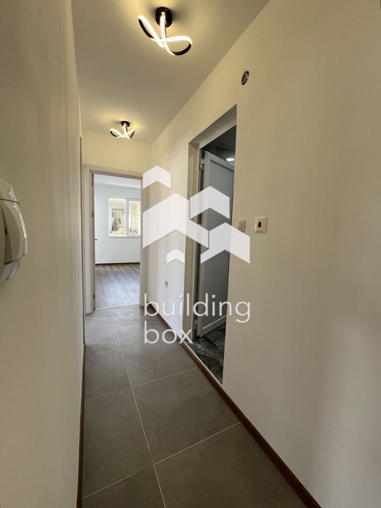 Просторен и светъл тристаен апартамент - гр. Сандански - 0