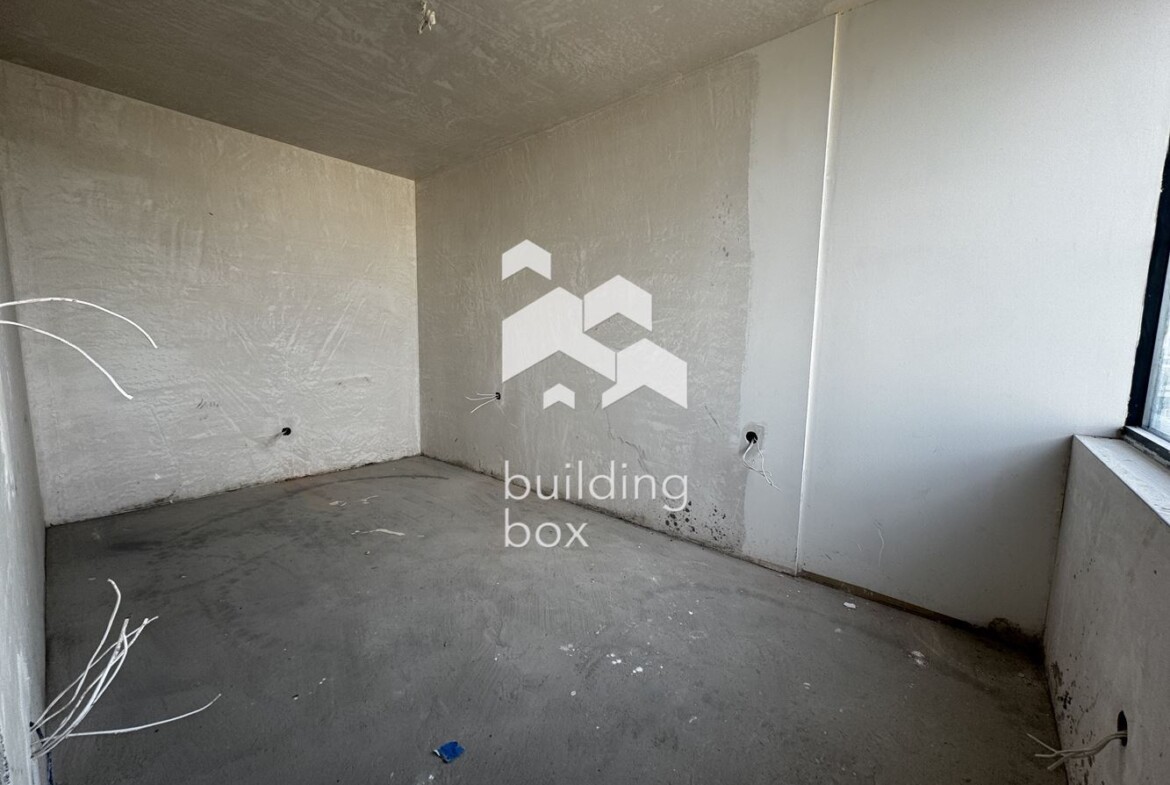 Тристаен апартамент в кв. Дружба 1 - 0