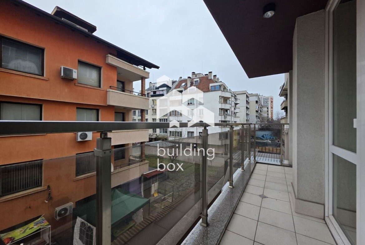 Двустаен апартамент в Гео Милев - 0