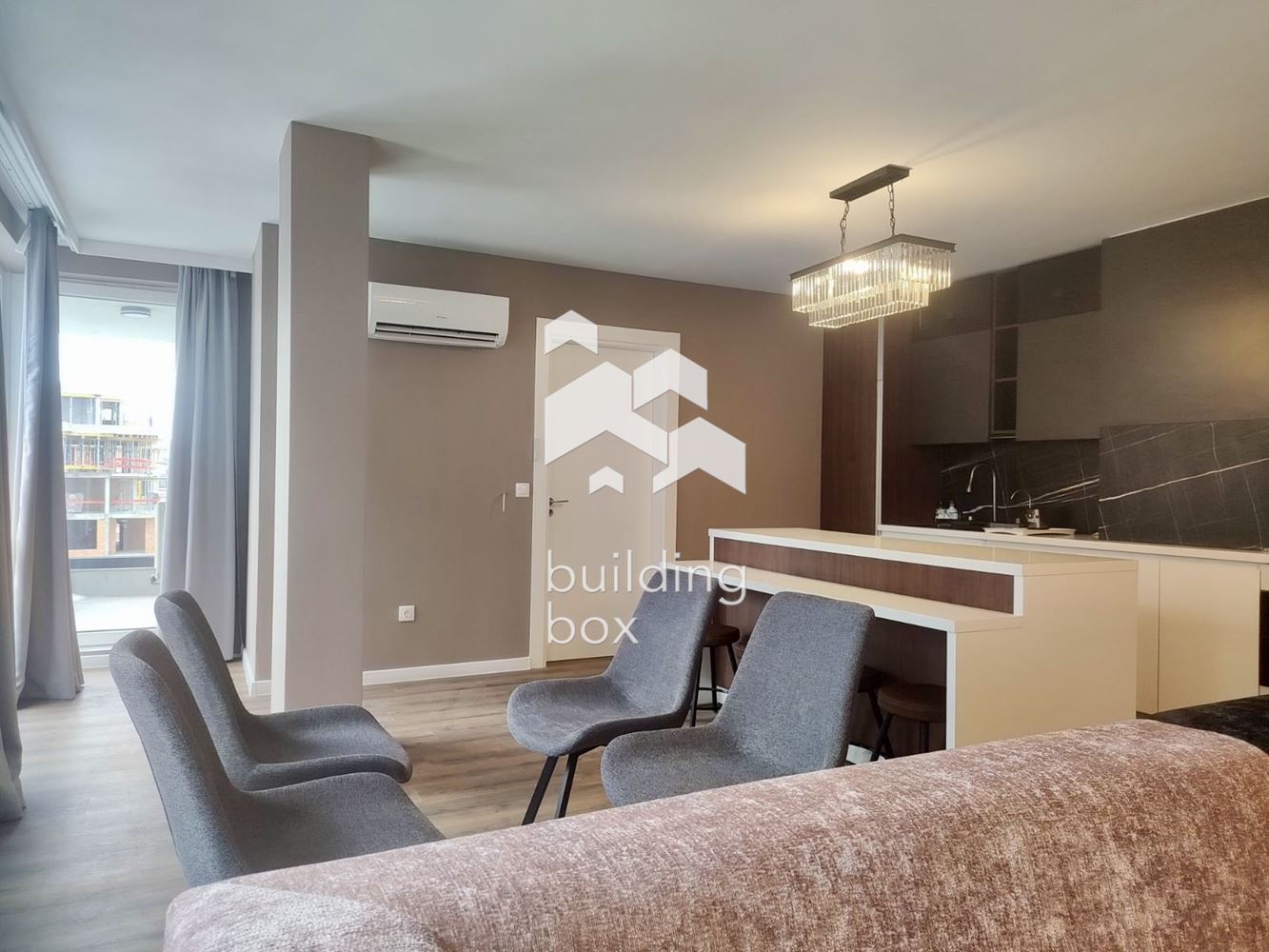 Чисто нов апартамент на бул. Черни Връх - 0