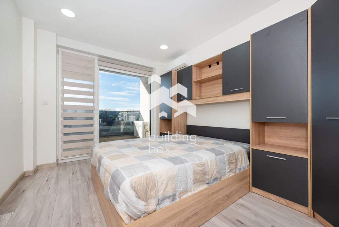 Двустаен апартамент в Азалия Парк. - 0