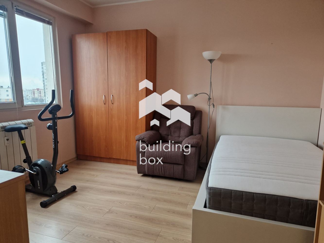 Просторен двустаен апартамент в Младост 1 - 0